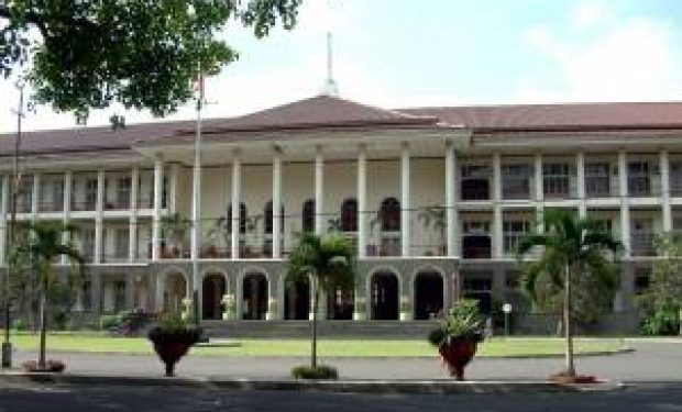 Ironi Aturan Larangan Rokok di Kampus Rakyat