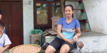 Rokok, Kemiskinan dan Diskriminasi Ganda Perempuan