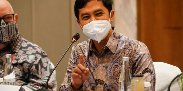 Mengejar Kemandirian Bahan Baku Obat Dalam Negeri