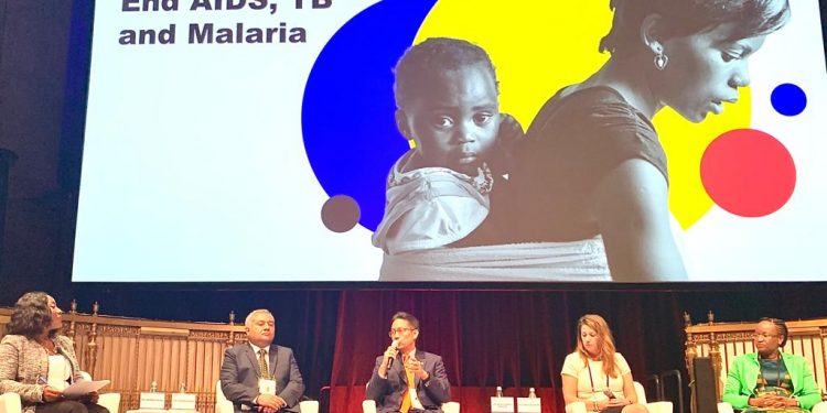 Strategi Kepemimpinan dan Teknologi Solusi Peningkatan Kesehatan Masyarakat