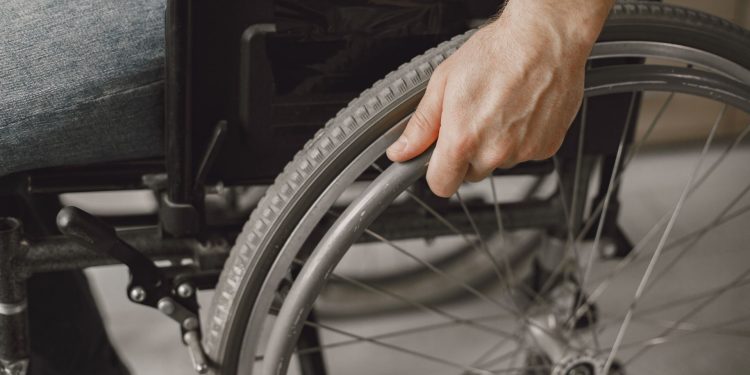 Ambiguitas Transportasi Umum Ideal untuk Penyandang Autoimun