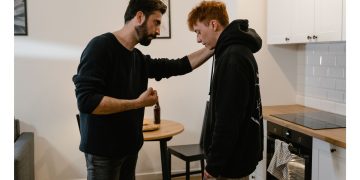 Merokok Picu Tindak Kekerasan, Nggak Percaya?