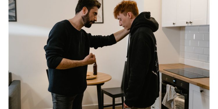 Merokok Picu Tindak Kekerasan, Nggak Percaya?