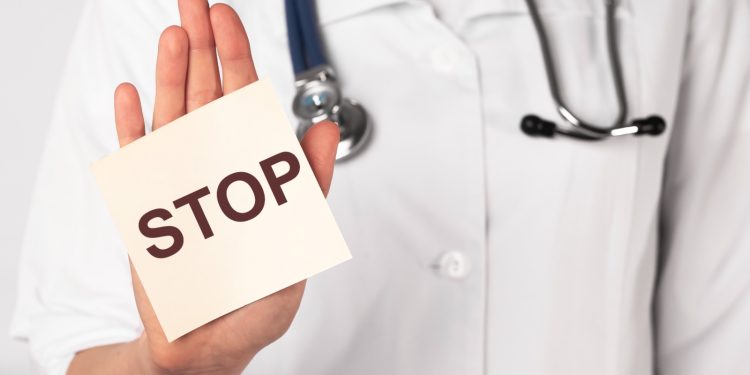 RUU KESEHATAN: Polemik Pemberhentian Dokter dan Budaya Bully