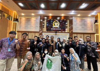 300 Organisasi Orang Muda Kritik Omnibus Kesehatan