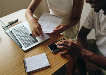 Generasi Sandwich dalam Kepungan Kerentanan Mental