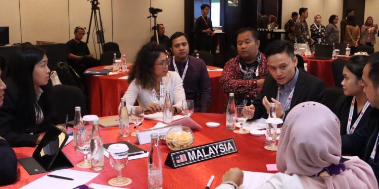 Anak Muda ASEAN Diajak Kendalikan Konsumsi Rokok