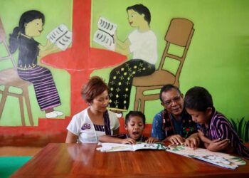 HARI ANAK SEDUNIA: Lingkungan Sehat dan Aman Belum Terwujud
