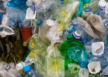 Indonesia Ajak Dunia Selesaikan Sampah Plastik Sejak Hulu