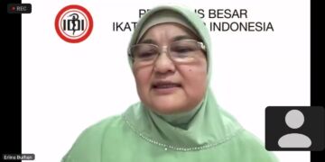 Kasus COVID-19 Naik Lagi, Wajib Masker Bagi yang Kurang Sehat