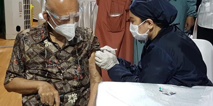 INFOGRAFIS: Tingkatkan Kekebalan Tubuh Lansia