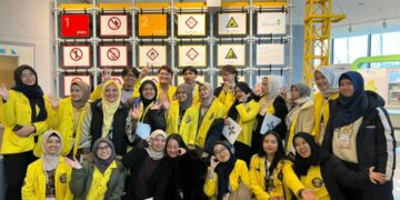 Mahasiswa UI belajar budaya kesehatan dan keselamatan kerja di Korea Selatan. Dok. Humas UI