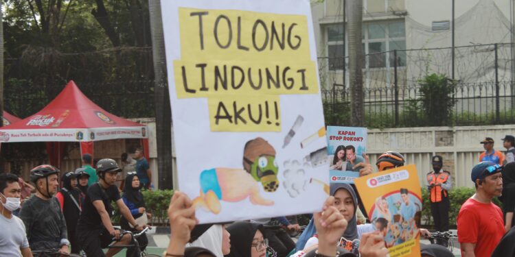 HARI ANAK: Jual Rokok Harus Jauh dari Sekolah