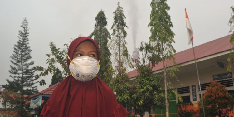 PLTU OMBILIN: Akibat Sesak Berujung Desak