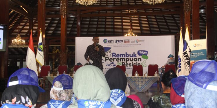 Perempuan Pesisir Menolak Diam Masalah Air dan Sanitasi