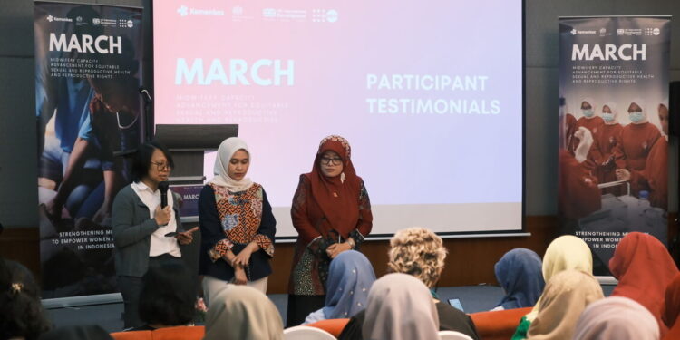 Bidan, Pahlawan Cegah Kematian Ibu