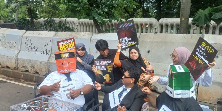 Asap Kepentingan Menggengam Negara?