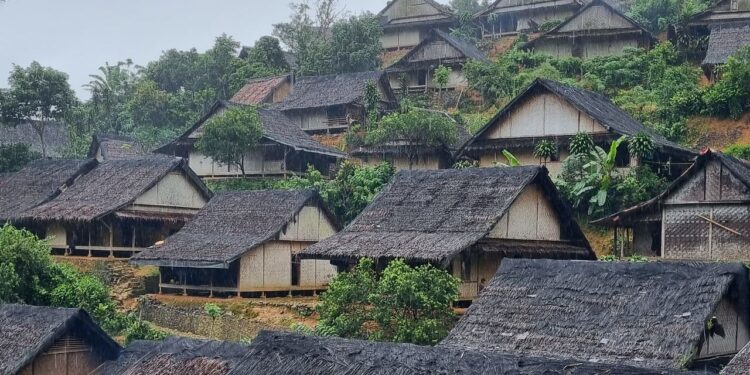 Studi : Suku Baduy Luar Terapkan Kampung Tanpa Rokok Melalui Kearifan Tradisional