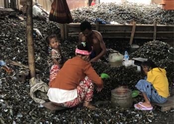 Yang Dibayar Perempuan Pesisir saat Jakarta Perlahan Tenggelam