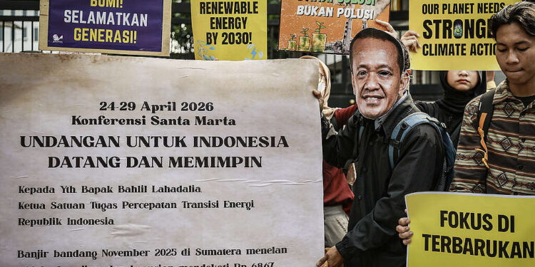 Indonesia Didesak Hadir dan Berkomitmen pada Transisi Berkeadilan dari Energi Fosil