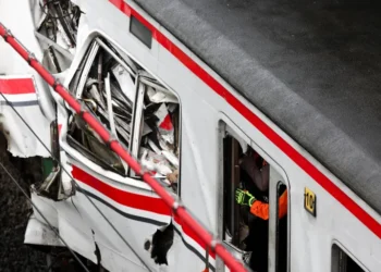 Lima Orang Tewas dalam Kecelakaan Kereta Api di Bekasi, Evakuasi Berlanjut