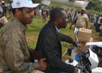 Para Ahli Berpacu Waktu Meredam Wabah Ebola