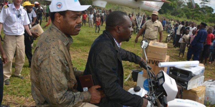 Para Ahli Berpacu Waktu Meredam Wabah Ebola