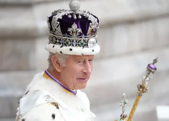 Setelah Raja Charles III Teken Undang-Undang Tembakau dan Rokok Elektrik