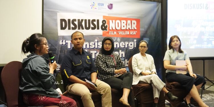 AJI Jakarta dan IESR Nobar Film “Pelita Asa”, Angkat Tantangan Transisi Energi