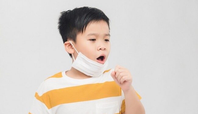 Asap Rokok Perbesar Risiko Tuberkulosis pada Anak