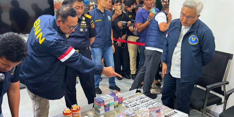 BNN dan Bea Cukai Bongkar Jaringan Penyelundup Vape Isi Narkotika Asal Malaysia