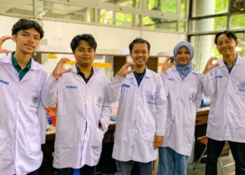 Mahasiswa UGM Sulap Limbah Jerami Padi dan Grafit Jadi Material Baterai