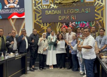 Memberikan Perlindungan Masyarakat Adat dan Pembelanya dalam Rancangan Undang-Undang