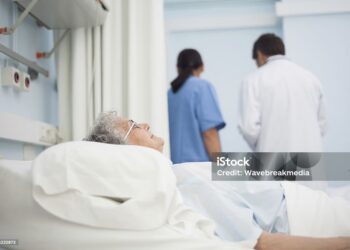 Bagaimana Asap Rokok dan Vape Mengintai Kesehatan Masyarakat, Ini Penjelasan Dokter Paru