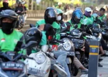 Riset: Pemotongan Komisi Ojol 8% Belum Efektif Tingkatkan Kesejahteraan Driver