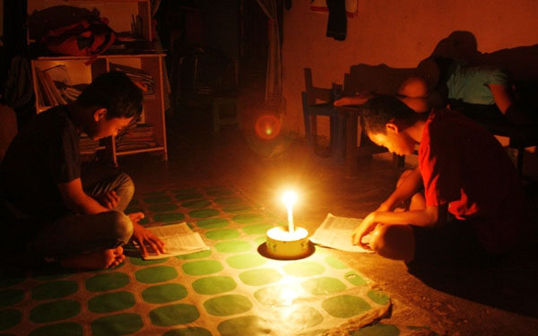 Ironi Batu Bara: Listrik Padam, Kesehatan Terancam